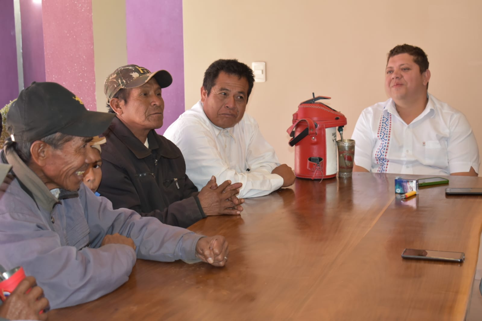 Juancho Acosta recibió respaldo de líderes indígenas de Zanja Pytã de cara a la Gobernación de Amambay