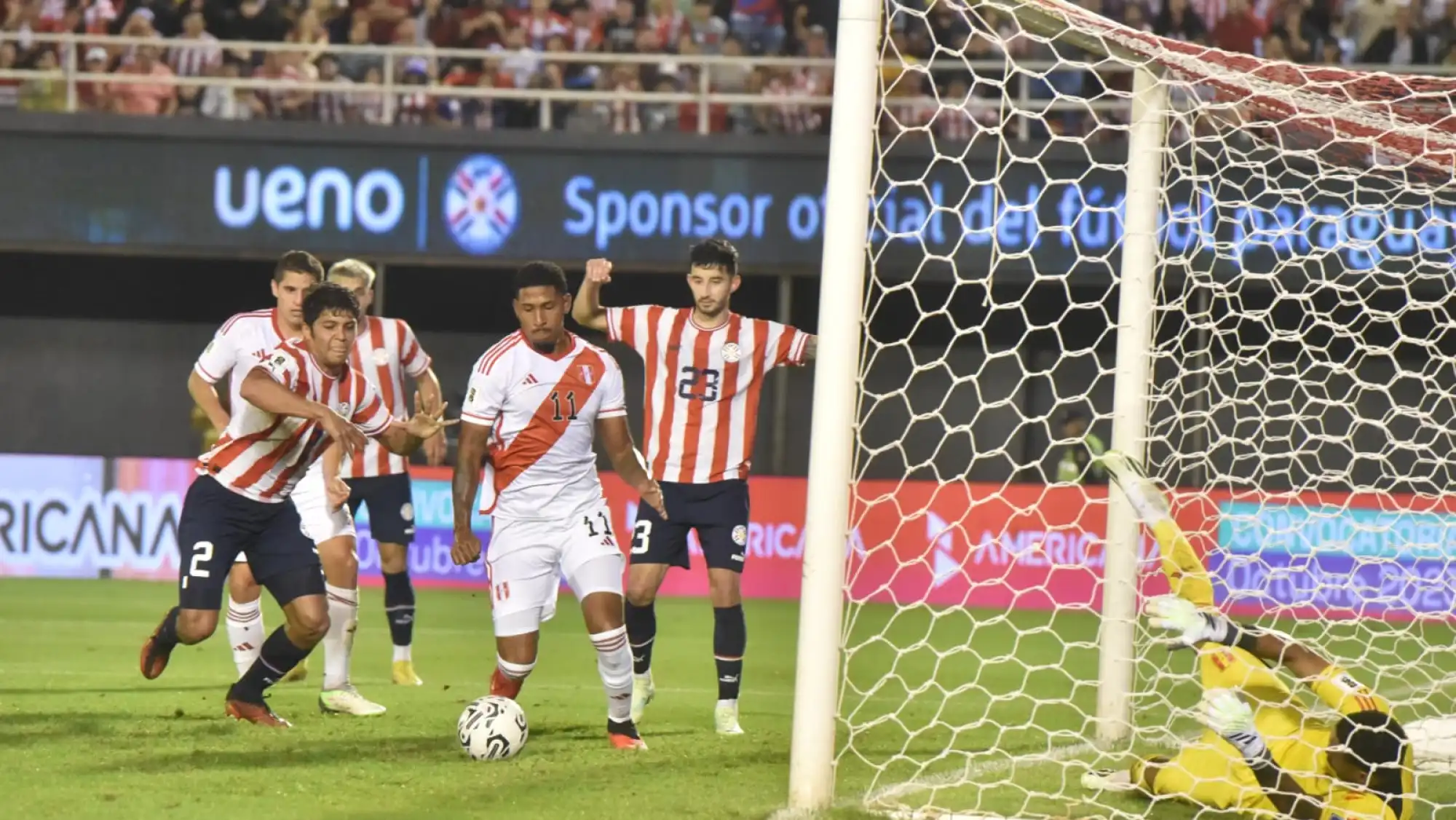 Paraguay empata con Perú en el estreno