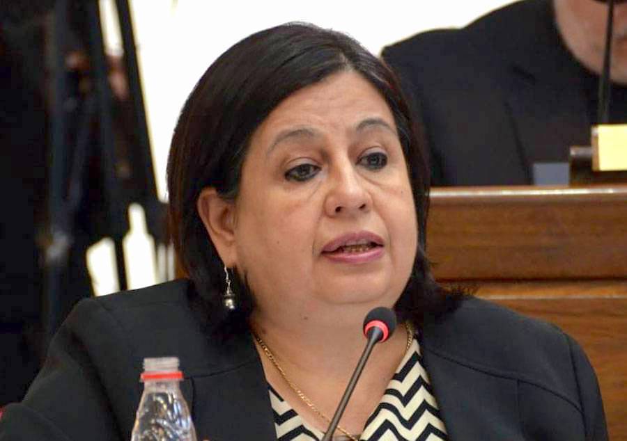 Esperanza Martínez declina su candidatura presidencial y apuesta al Senado